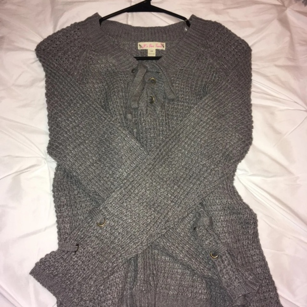 GREY SWEAT SHIRT
